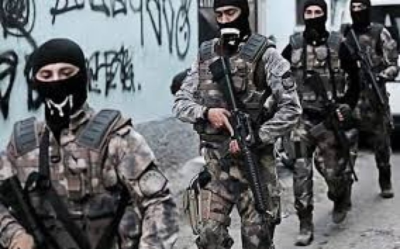Babası ve Annesi KHK ile Kapatılan Şirkette Çalıştığından Dolayı Güvenlik Soruşturması Olumsuz Sonuçlan Uzman Erbaş Hakkında Emsal Karar